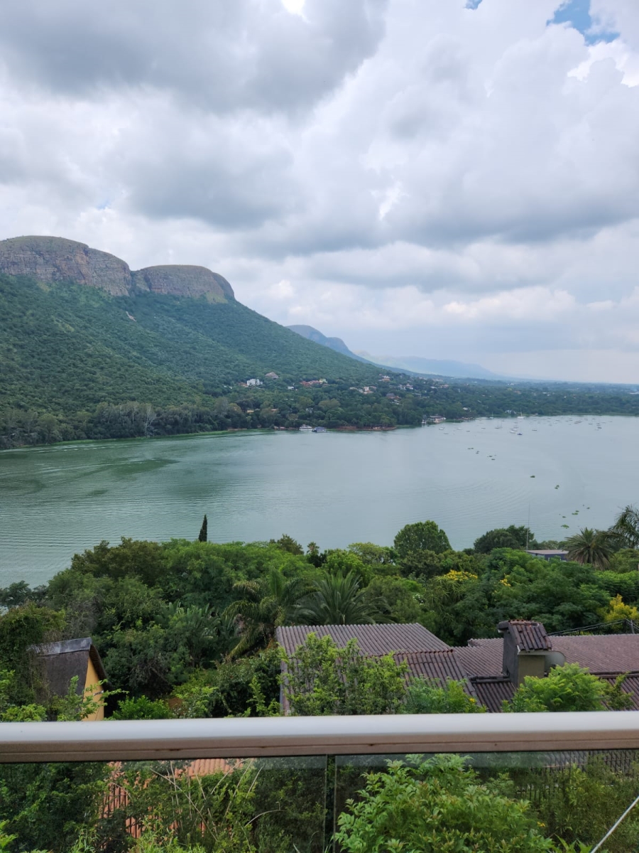 6 Bedroom Property for Sale in Kosmos North West